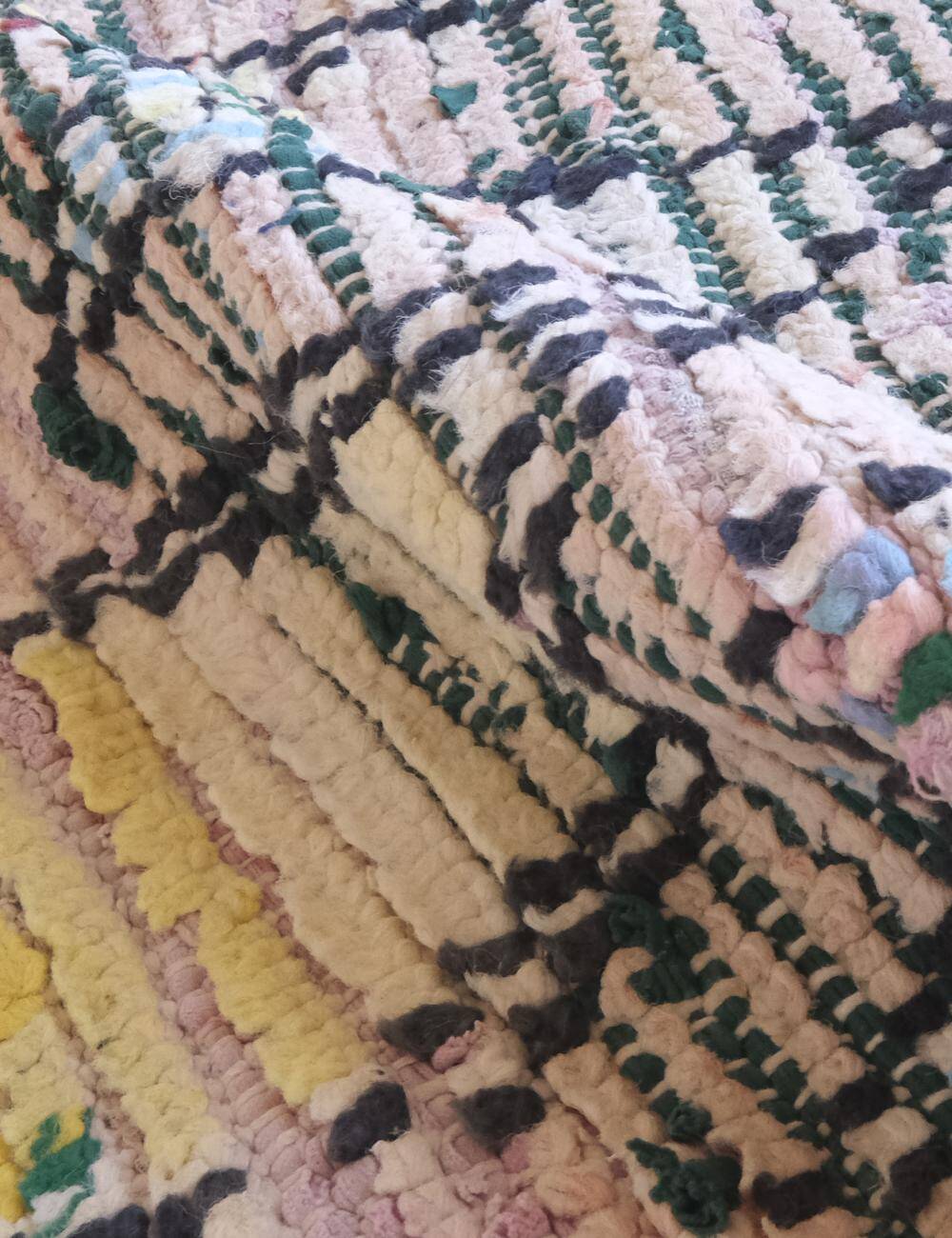 Vintage Berber Runner Rug - 322 x 84 cm