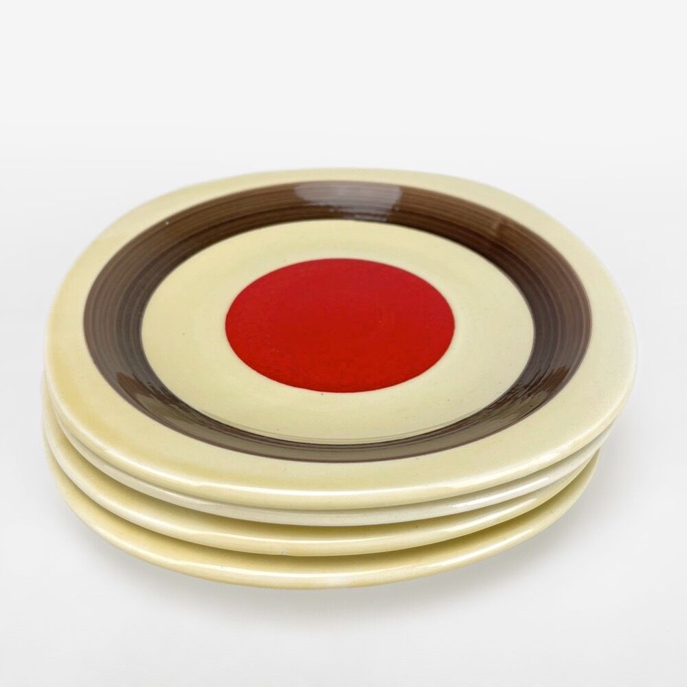 Service d'assiettes 12 pièces et plat Italie années 70