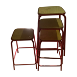 4 anciens tabourets de laboratoire en métal et assise bois