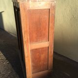 Double curtain cabinet