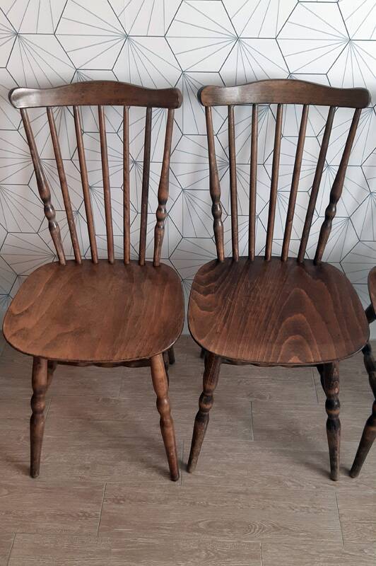 Série de 4 chaises signées Baumann modèle « Tacoma » années 60.