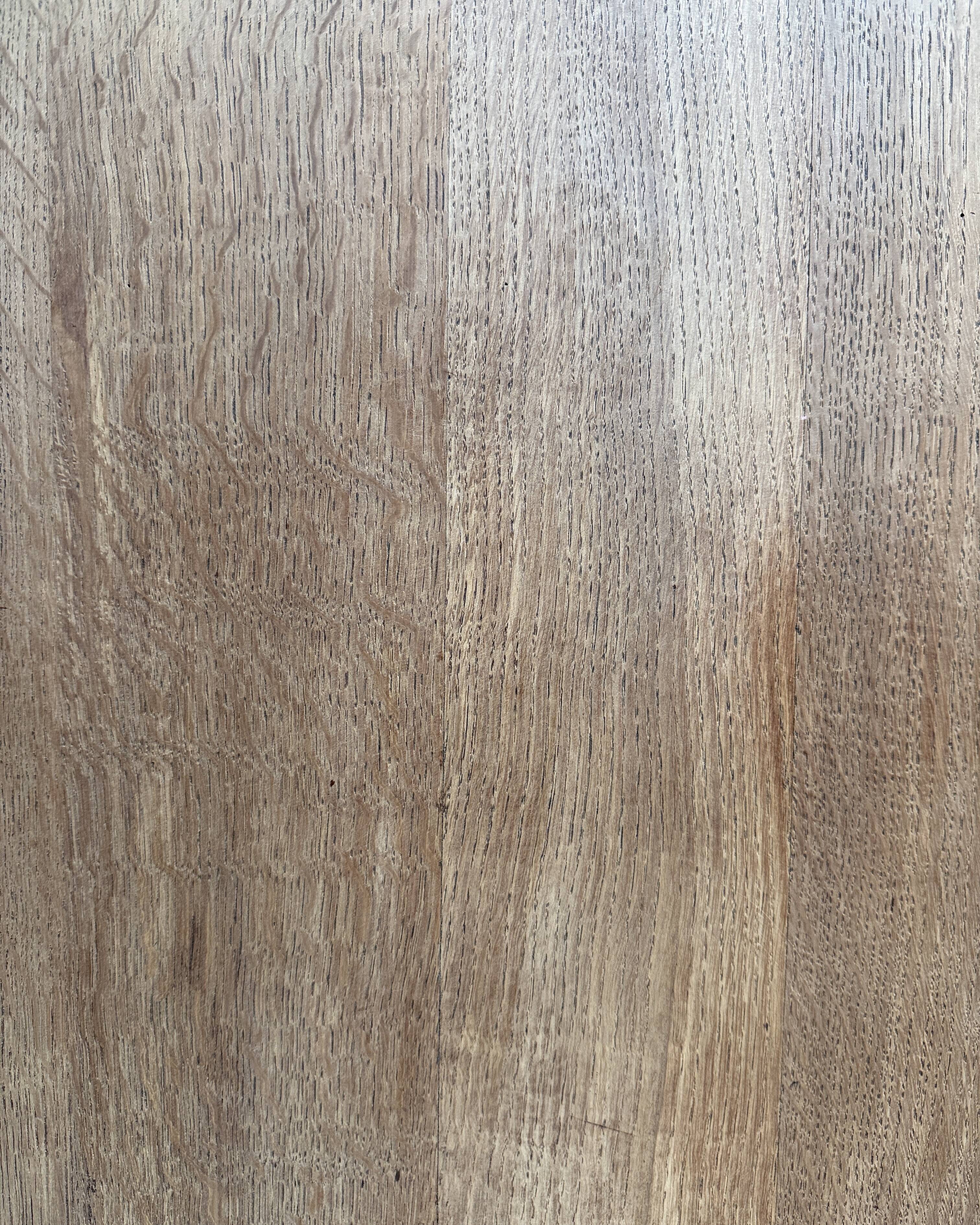 Large oak bonnetière (renovated)