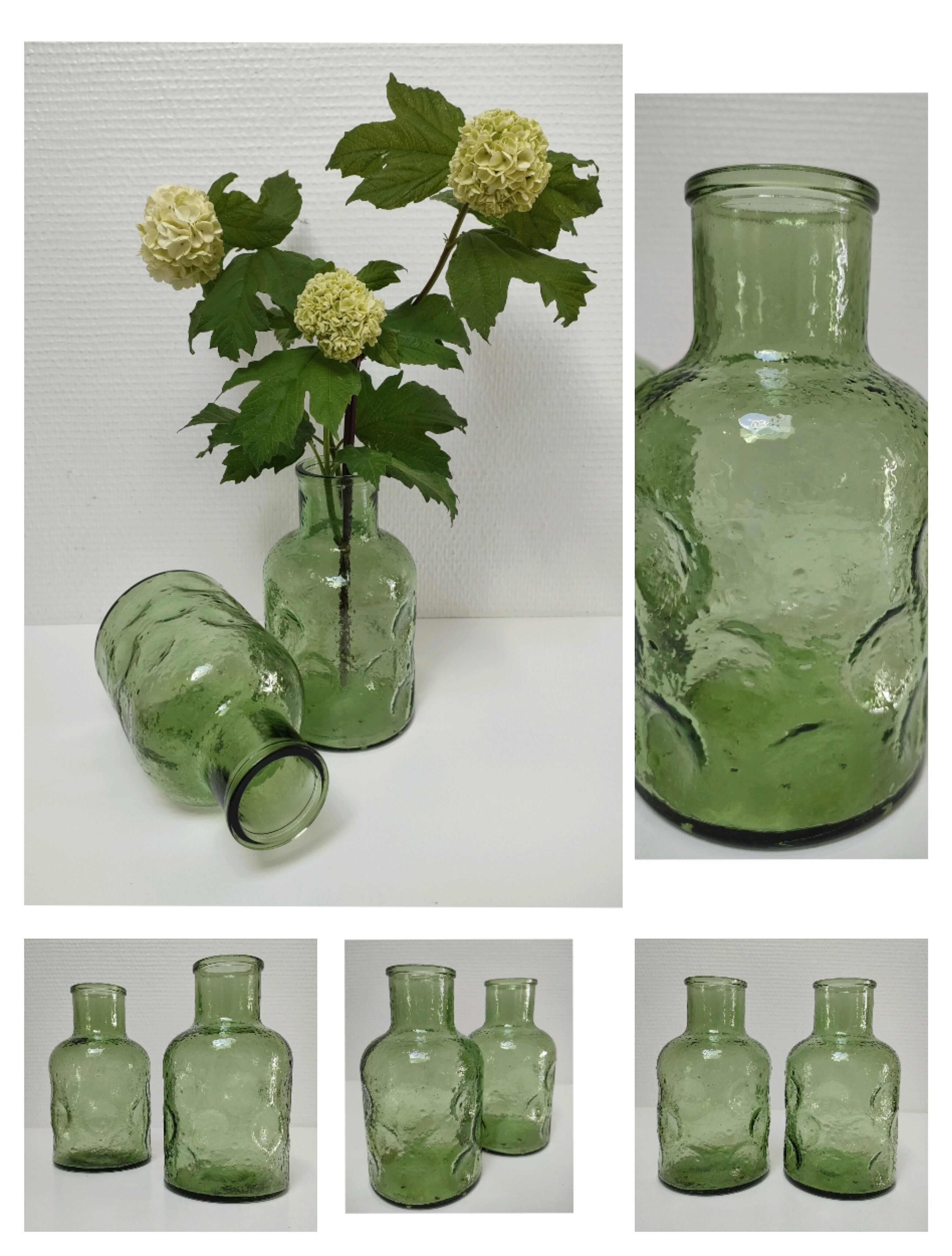 Deux vases verre moulé texturé vert années 70