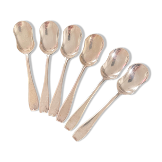 6 dessert spoons