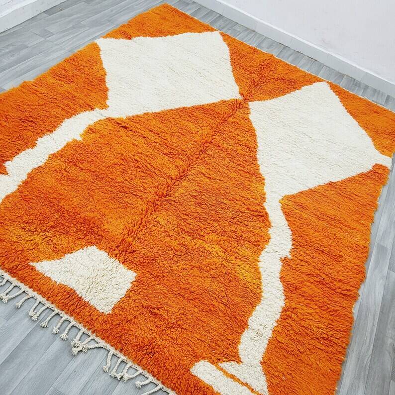 Beautiful handmade orange rug 200cm x 300cm