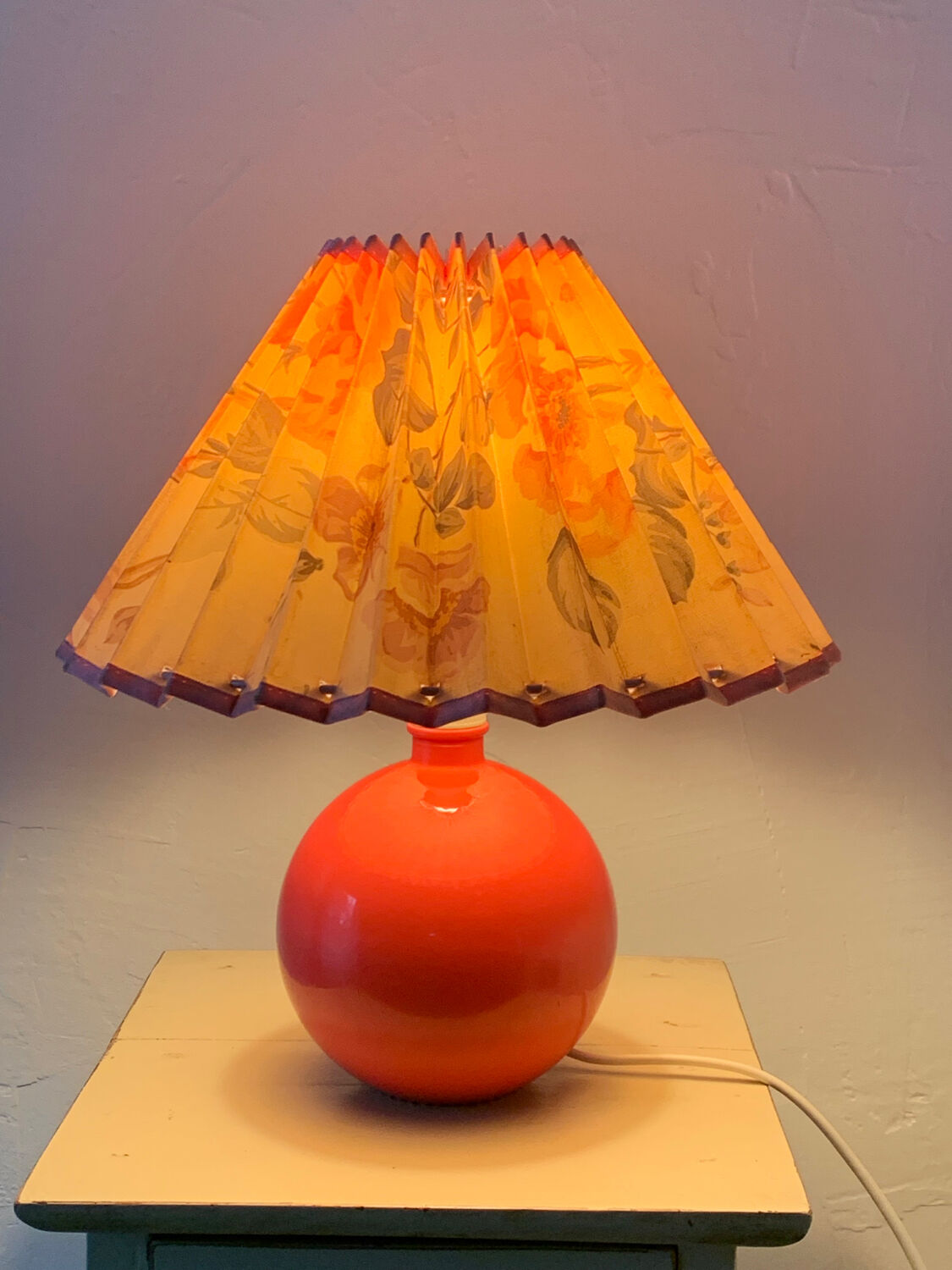 Vintage ball lamp