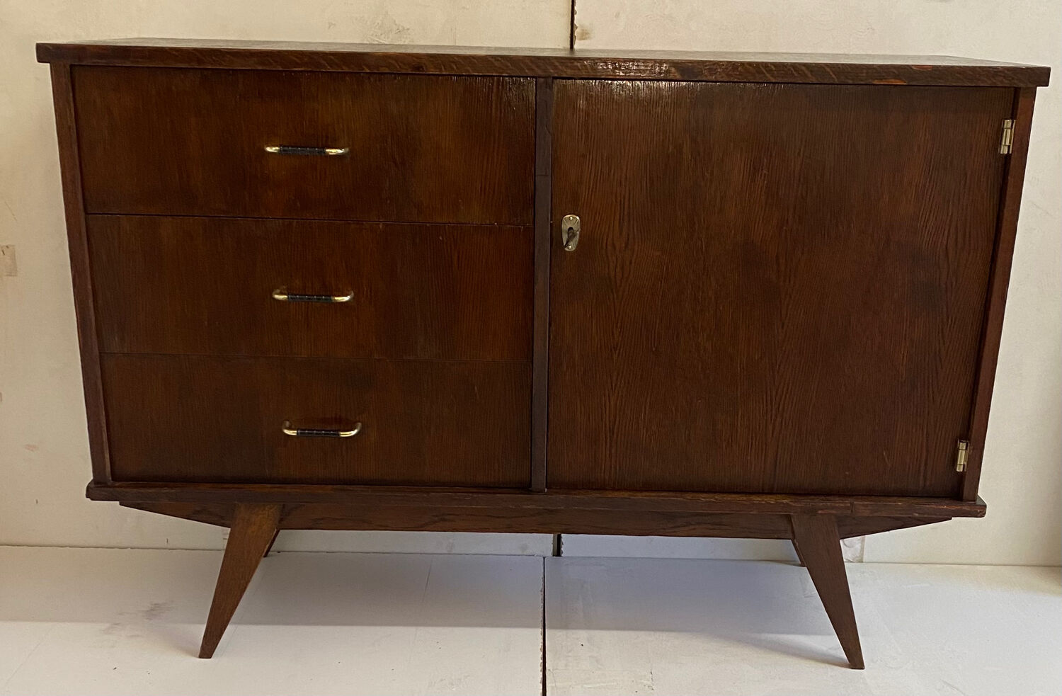 Enfilade vintage pieds compas de 1958