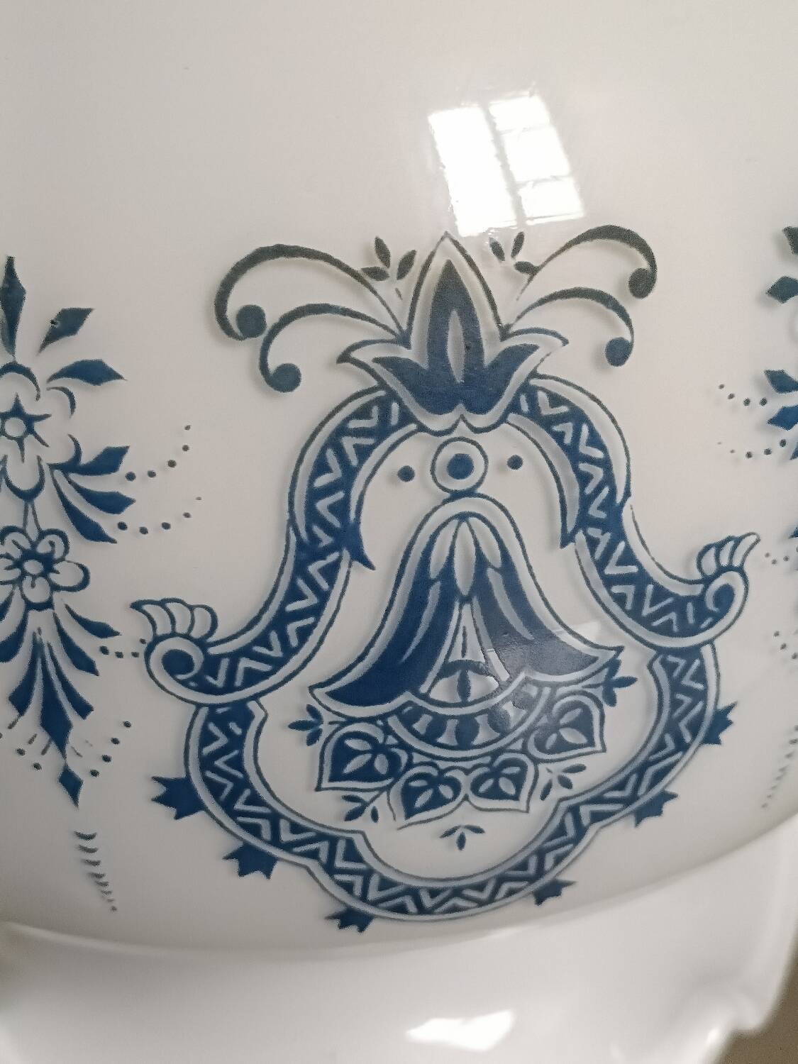 Opaline bath bomb/suspension