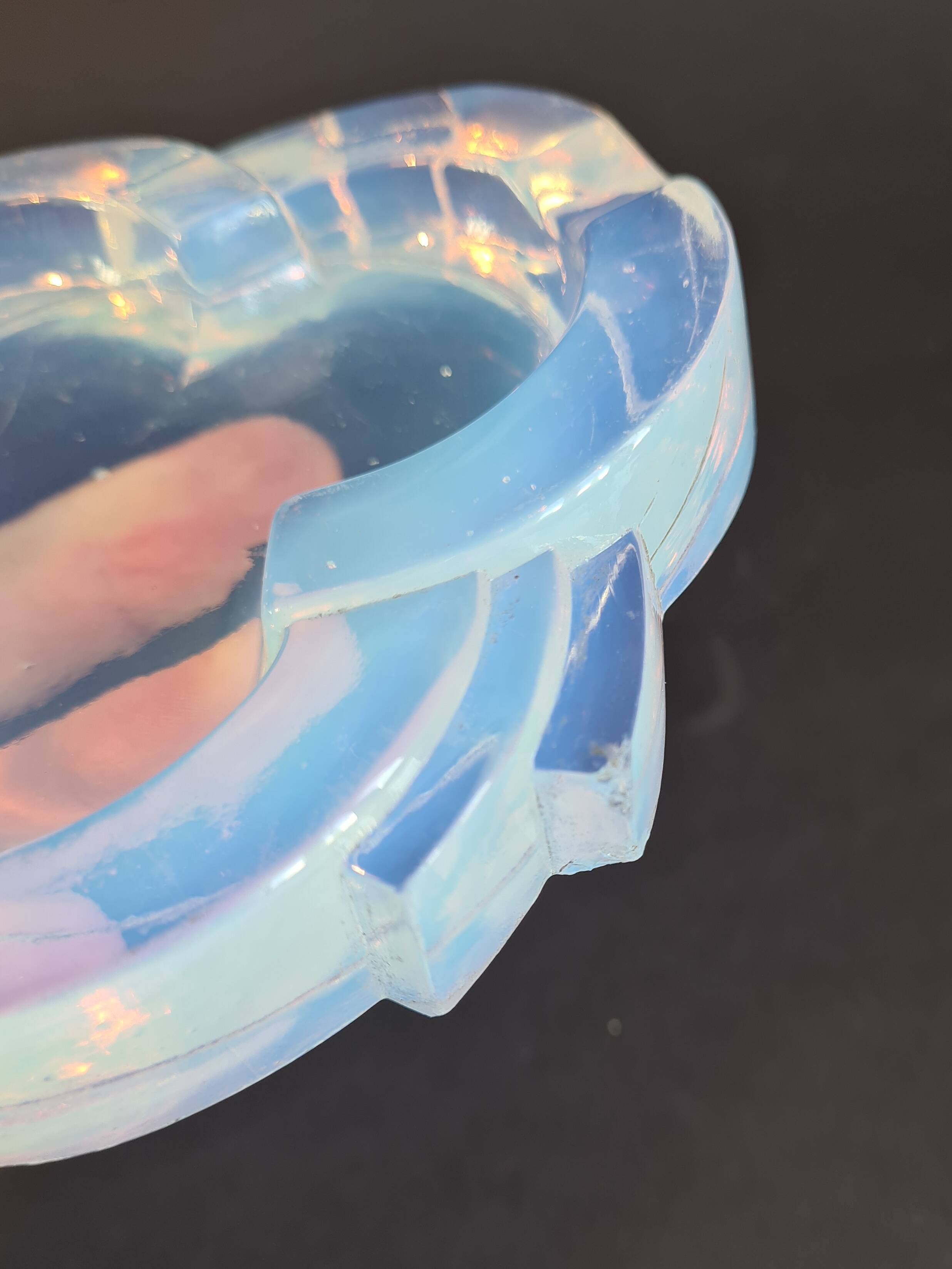 Ashtray, "Sabino" pocket emptier in opalescent glass - Noisy le Sec - 1920