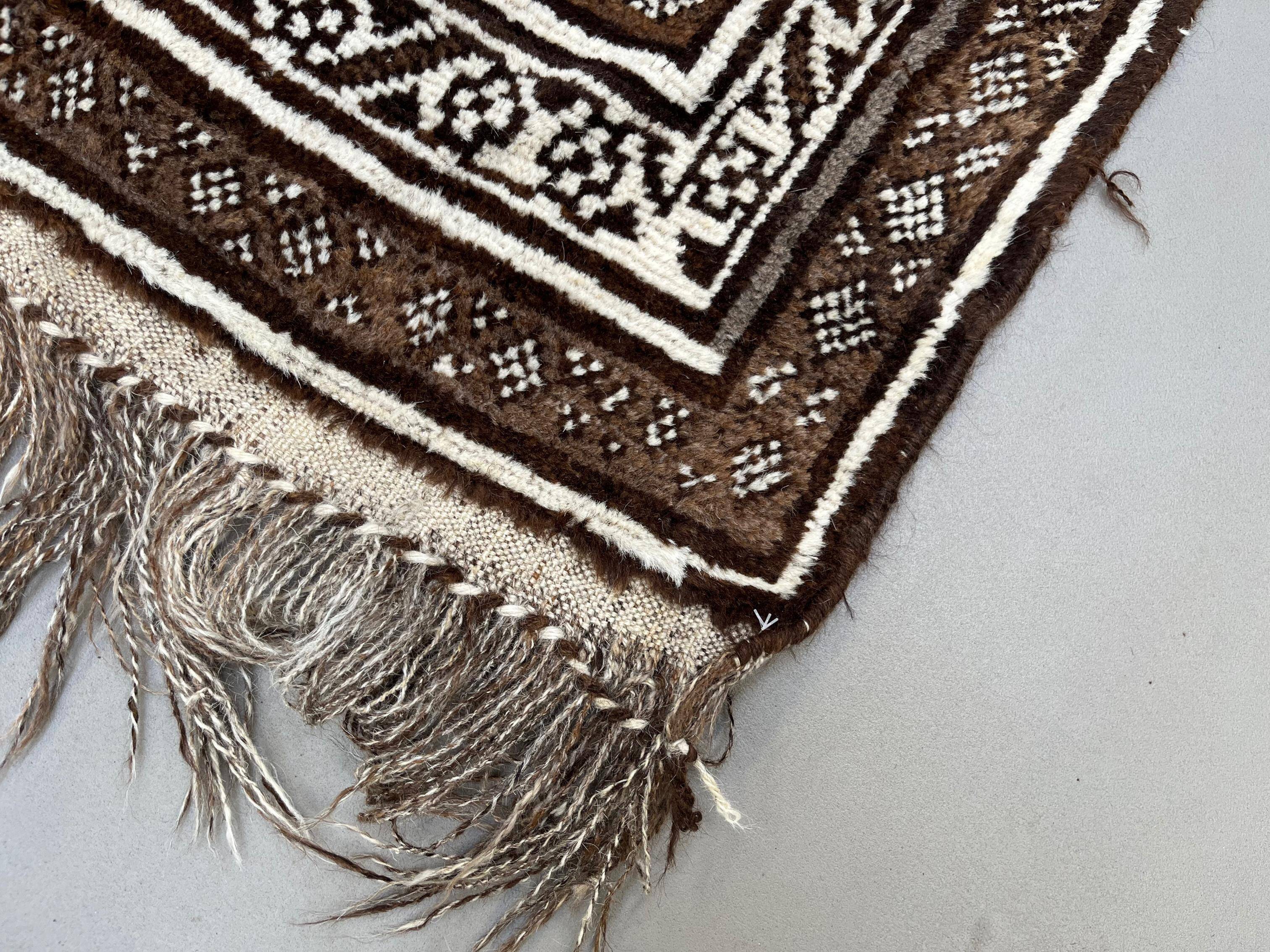 Vintage Persian Luri Gabbeh Rug 245x138 cm medium, shabby chic Red