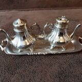 Ensemble  salière et poivrière  original