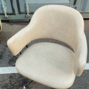 Paire de fauteuils anciens vintage