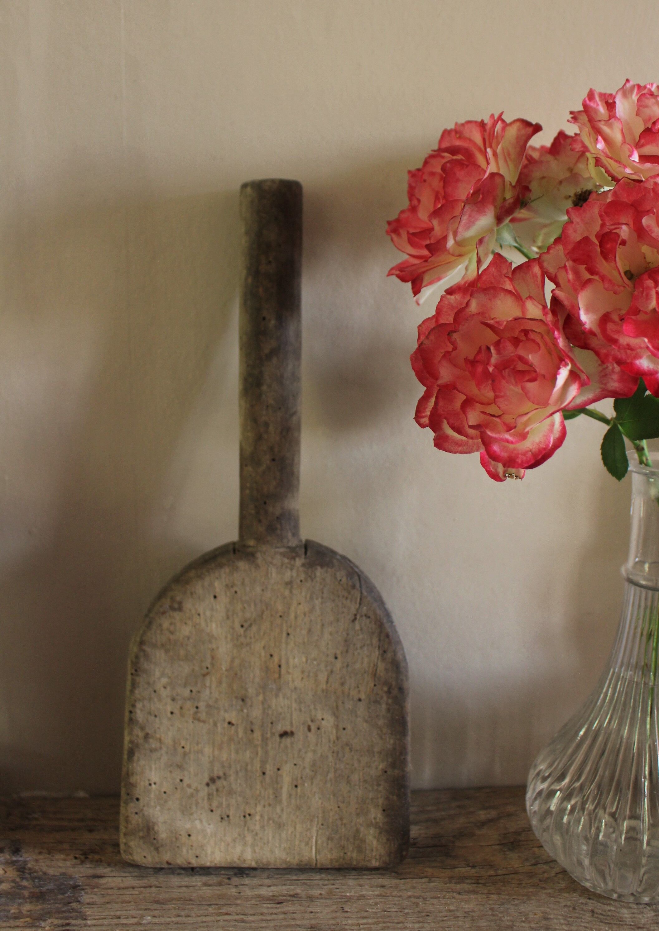 Clothes beater wood cutting board