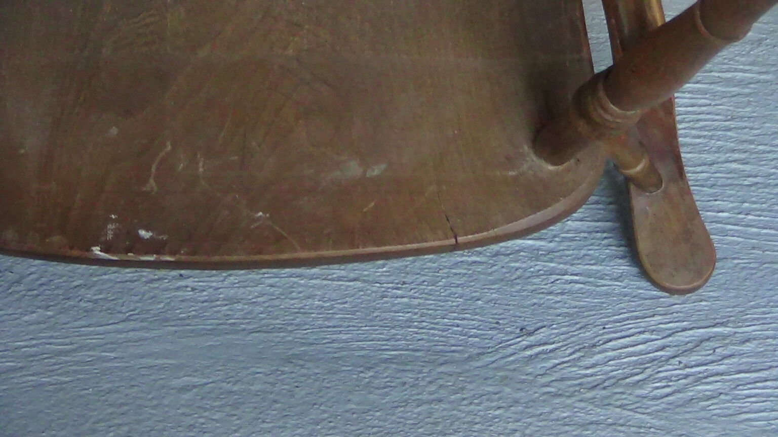 Wheelback windsor chair