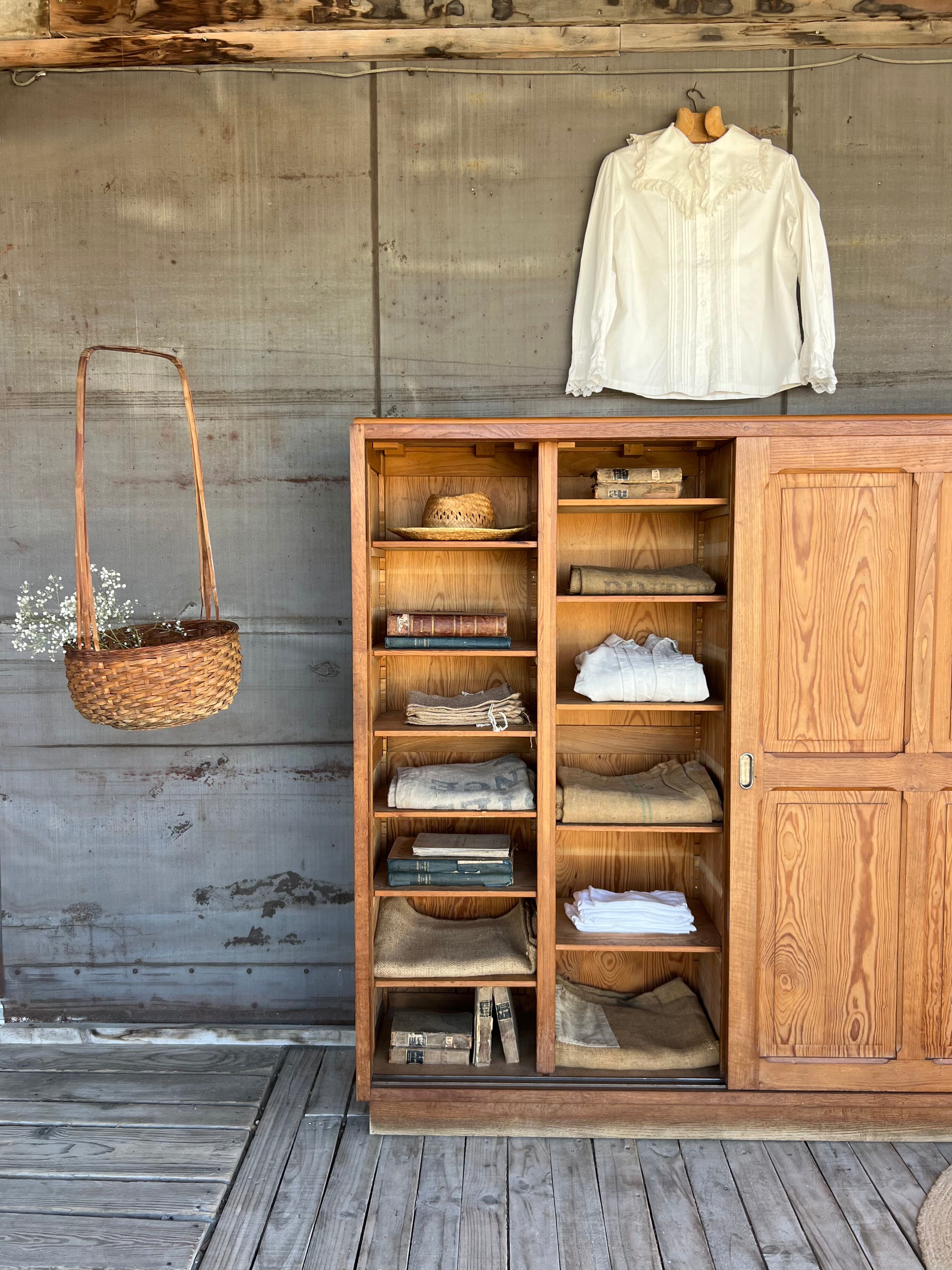 Sliding door wardrobe