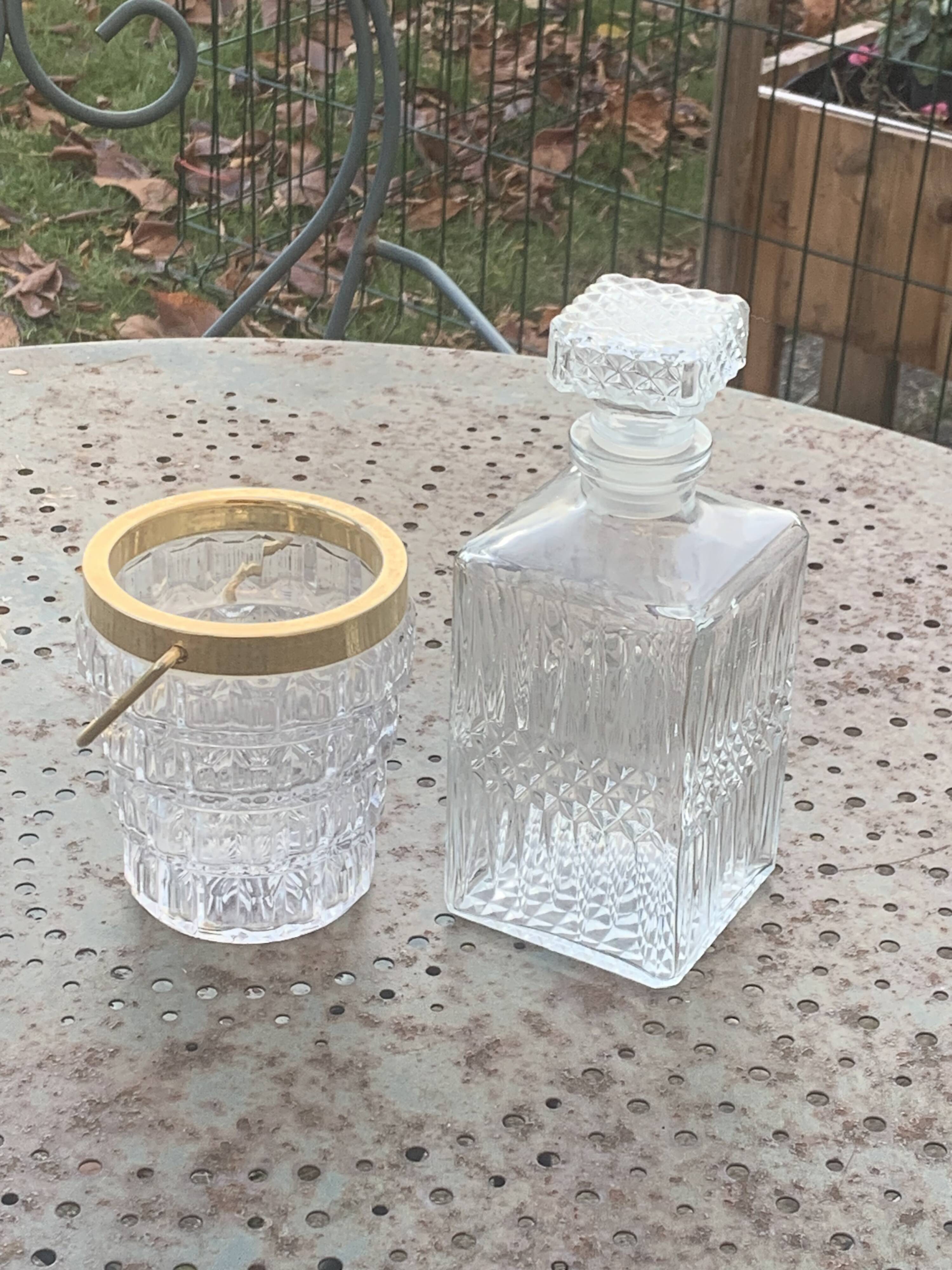 Whiskey carafe and ice bucket in transparent glass and meta handle, gilded brass, diamond pattern