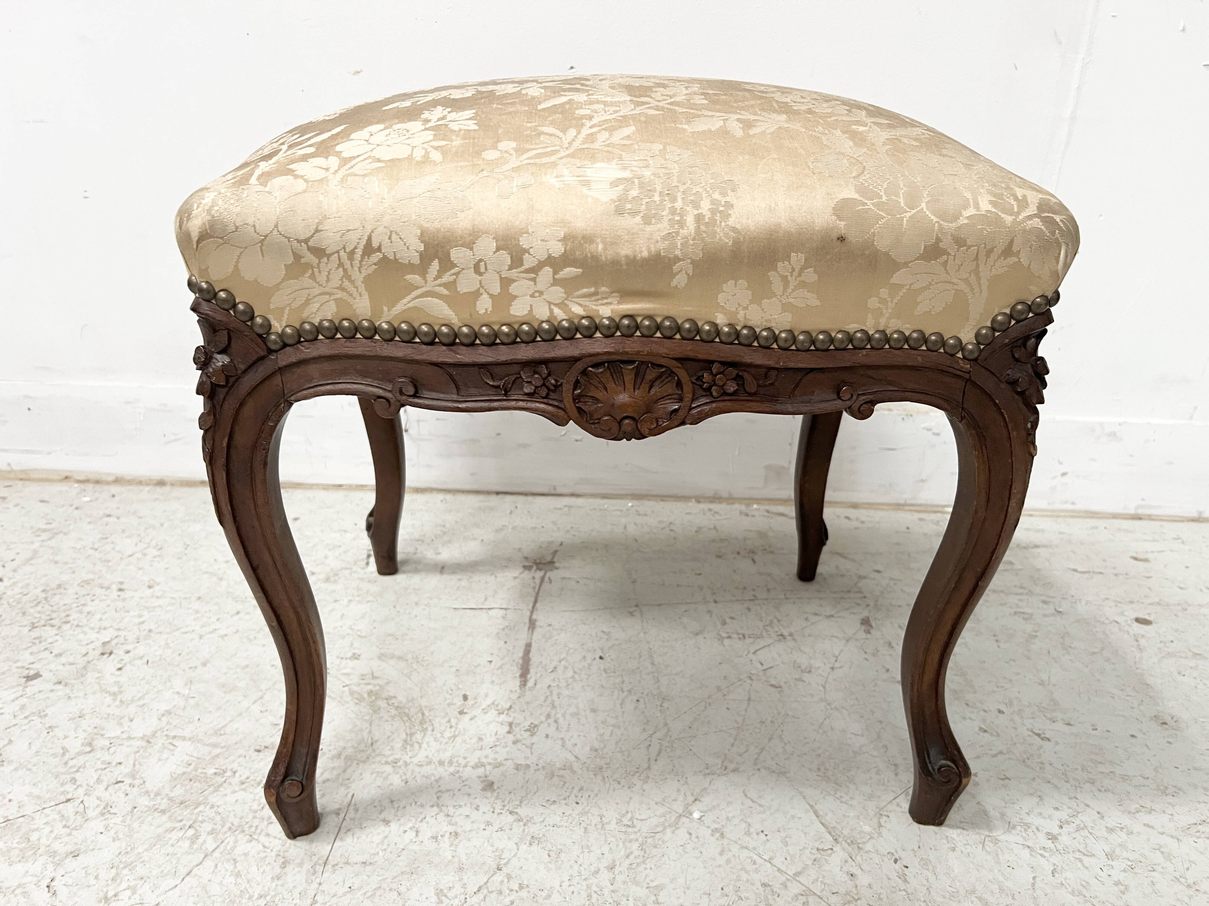 Louis XV style stool in solid walnut, 20th century