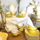Service de 52 pièces en porcelaine kg luneville, modèle jonquille