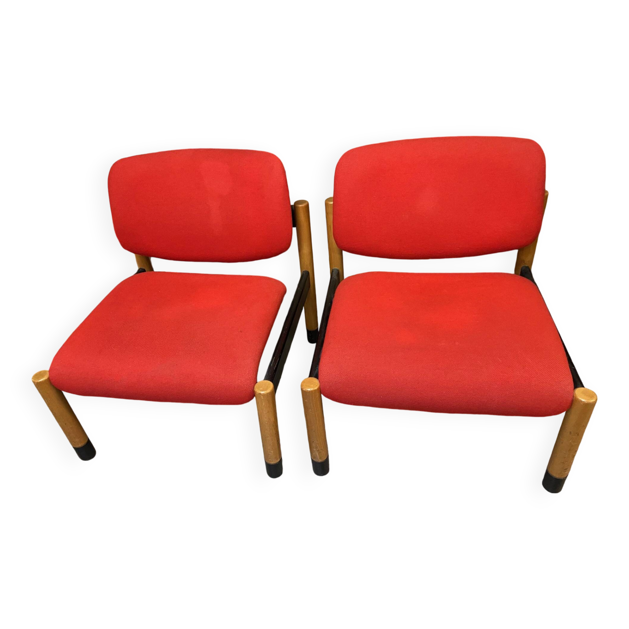 PAIR OF VINTAGE DESIGN ARMCHAIRS FROM THE 80S IN RED AND LIGHT BROS FABRIC