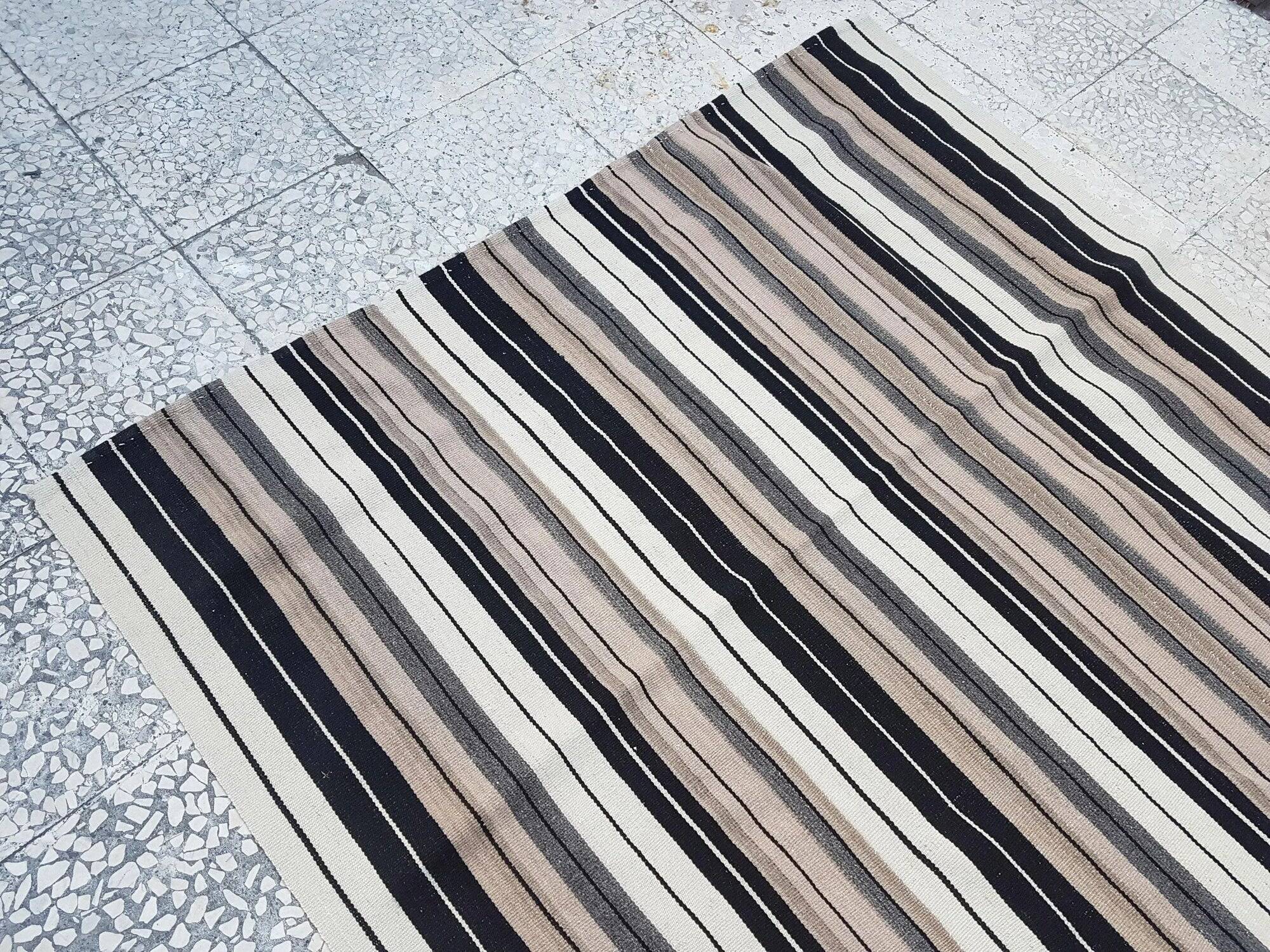 Kilim turc vintage tissé main 146x281 cm