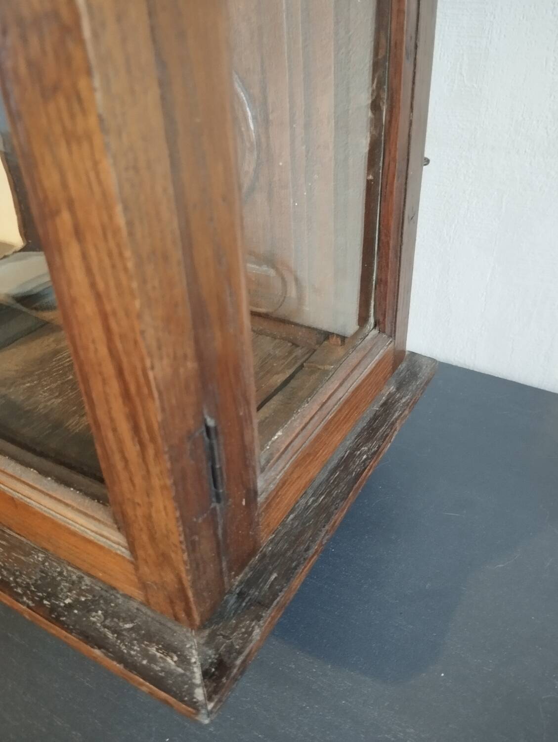 Late 19th Antique Showcase