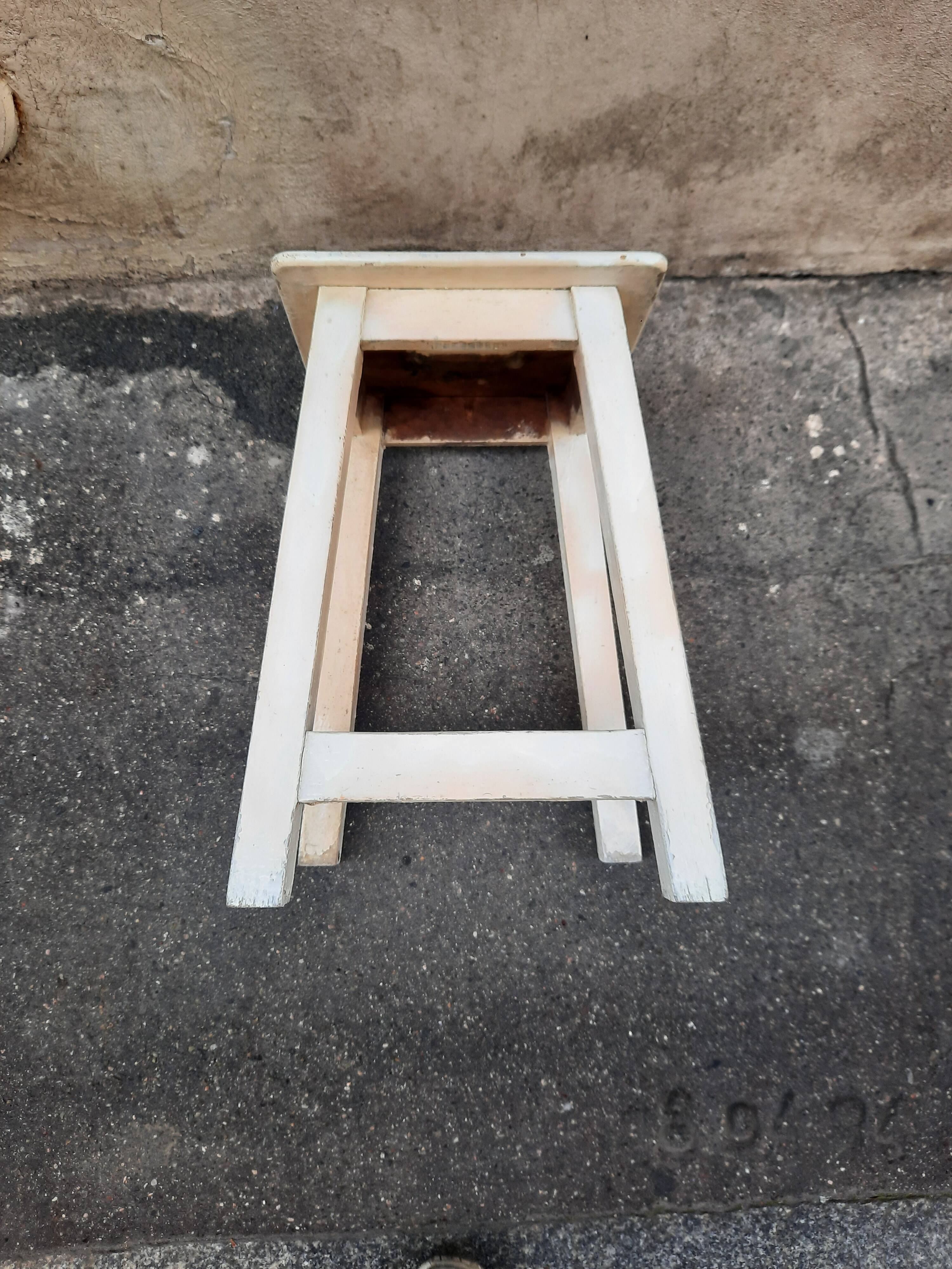 Workshop stool