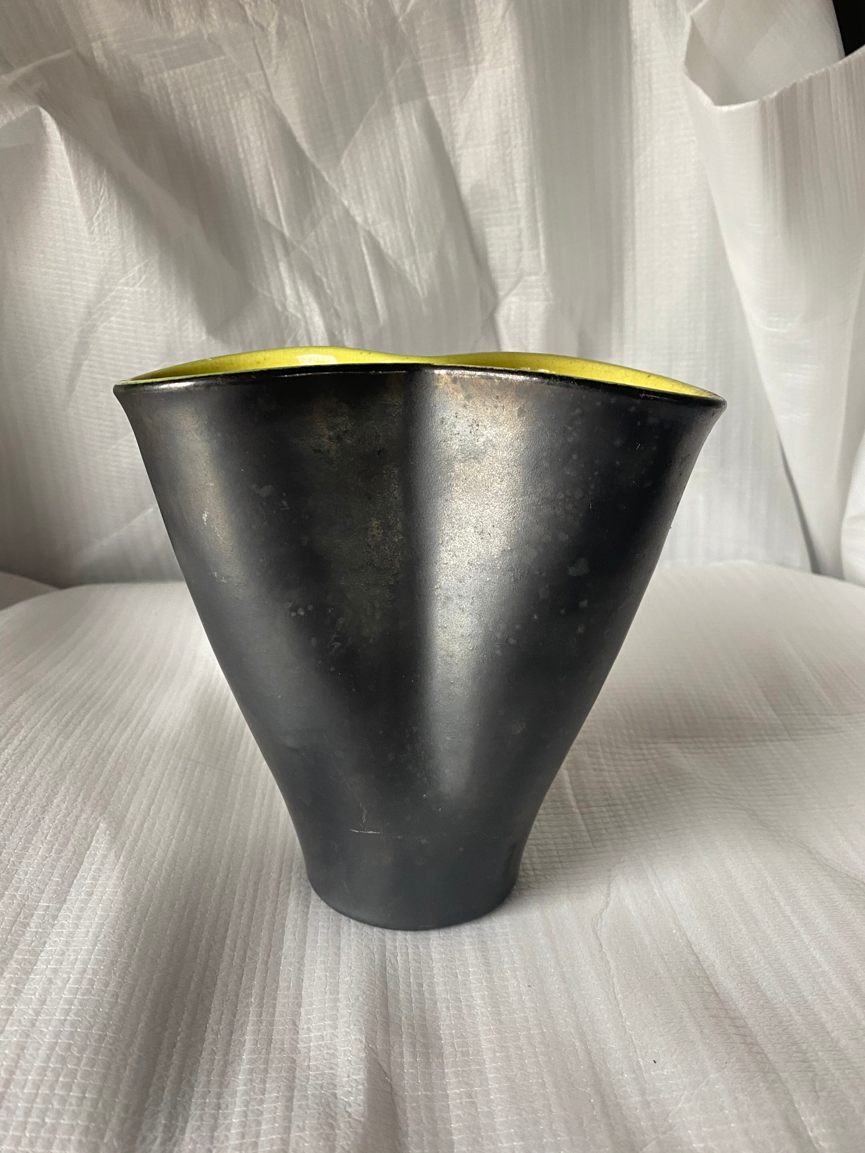 Elchinger handkerchief vase