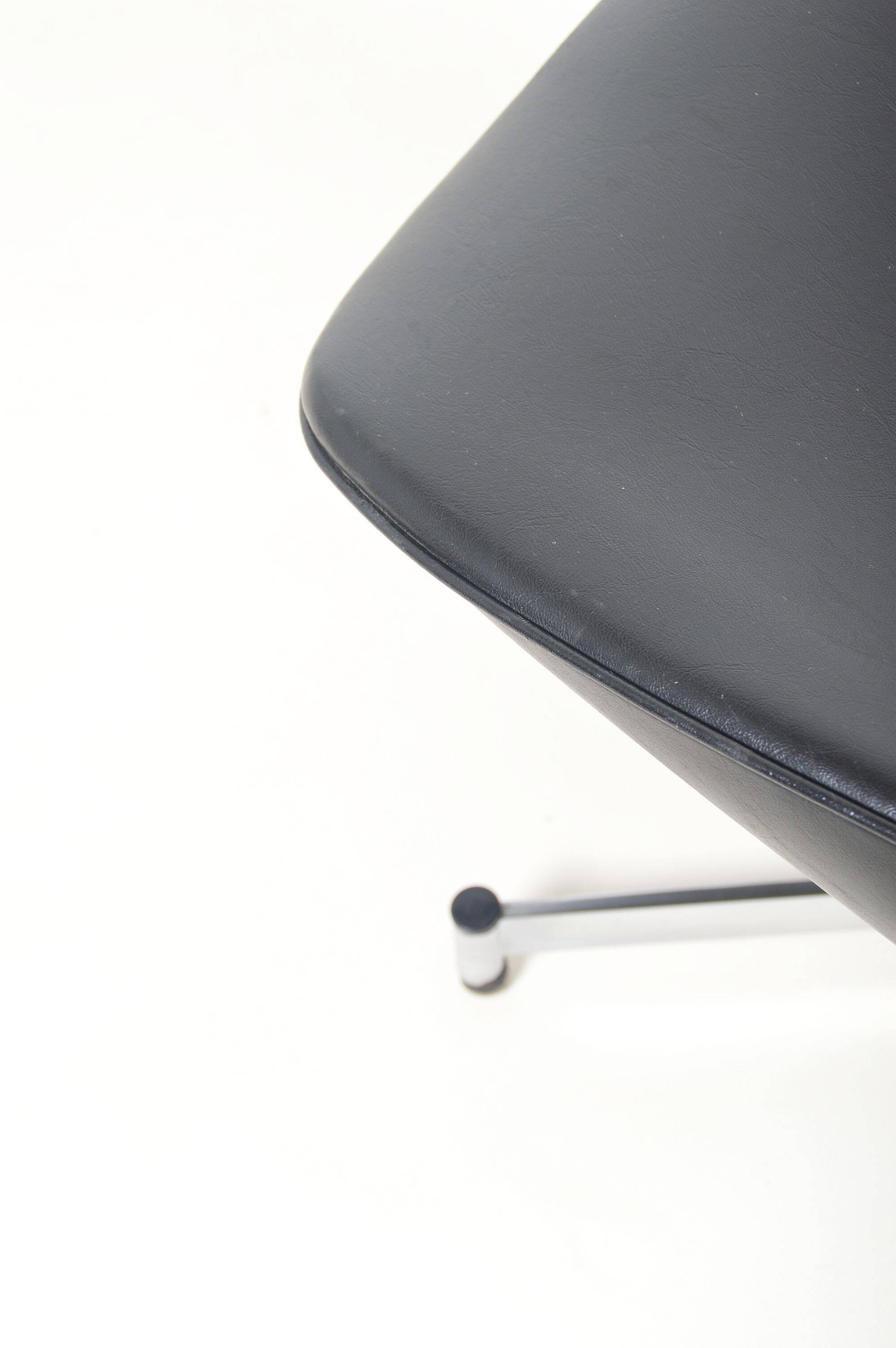 Lounge chair 'Exquis' designed by Geoffrey Harcourt for Artifort, 1960s