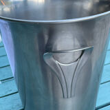 Ice bucket