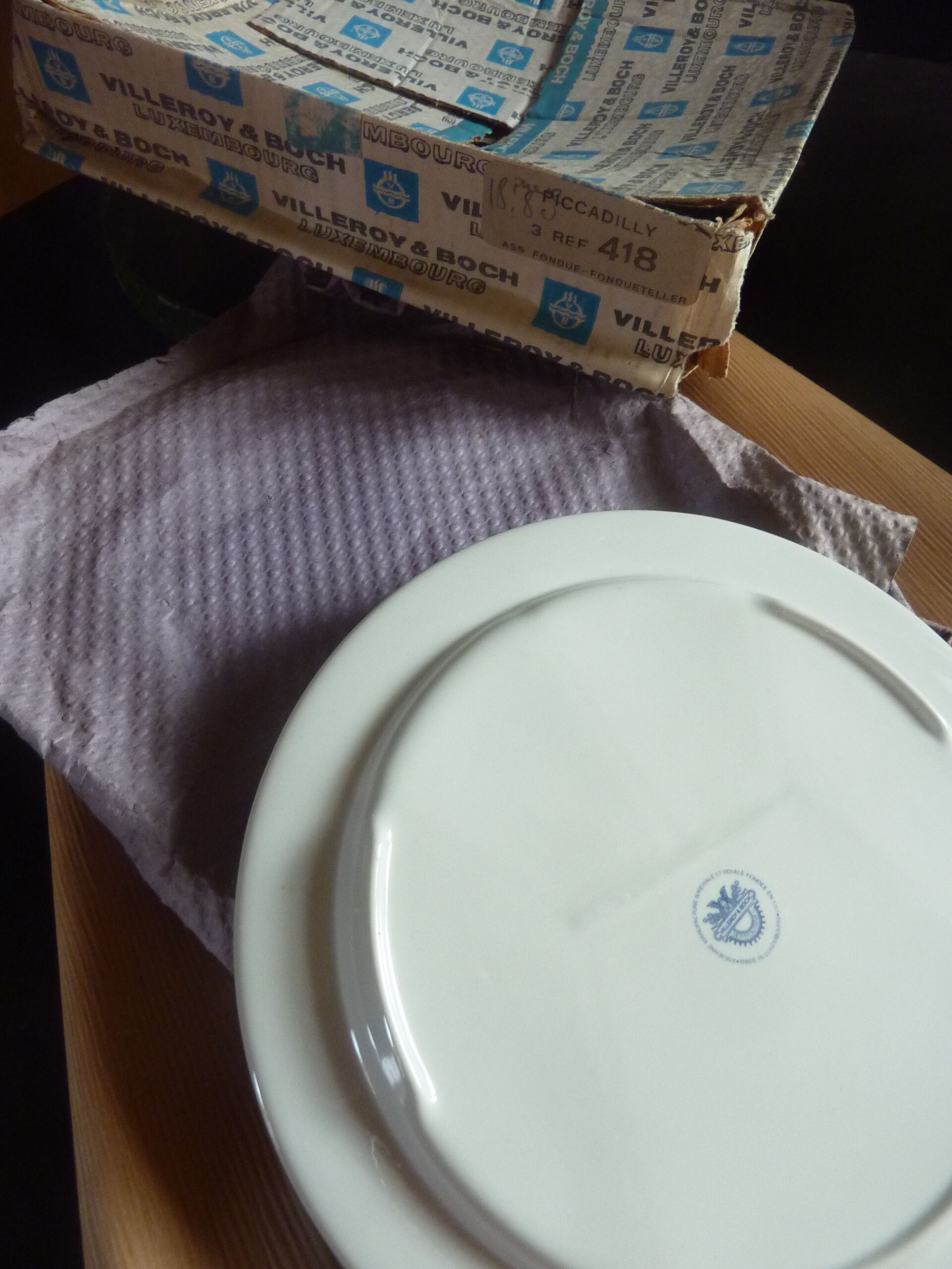 7 plates with fondu villeroy & boch power flower