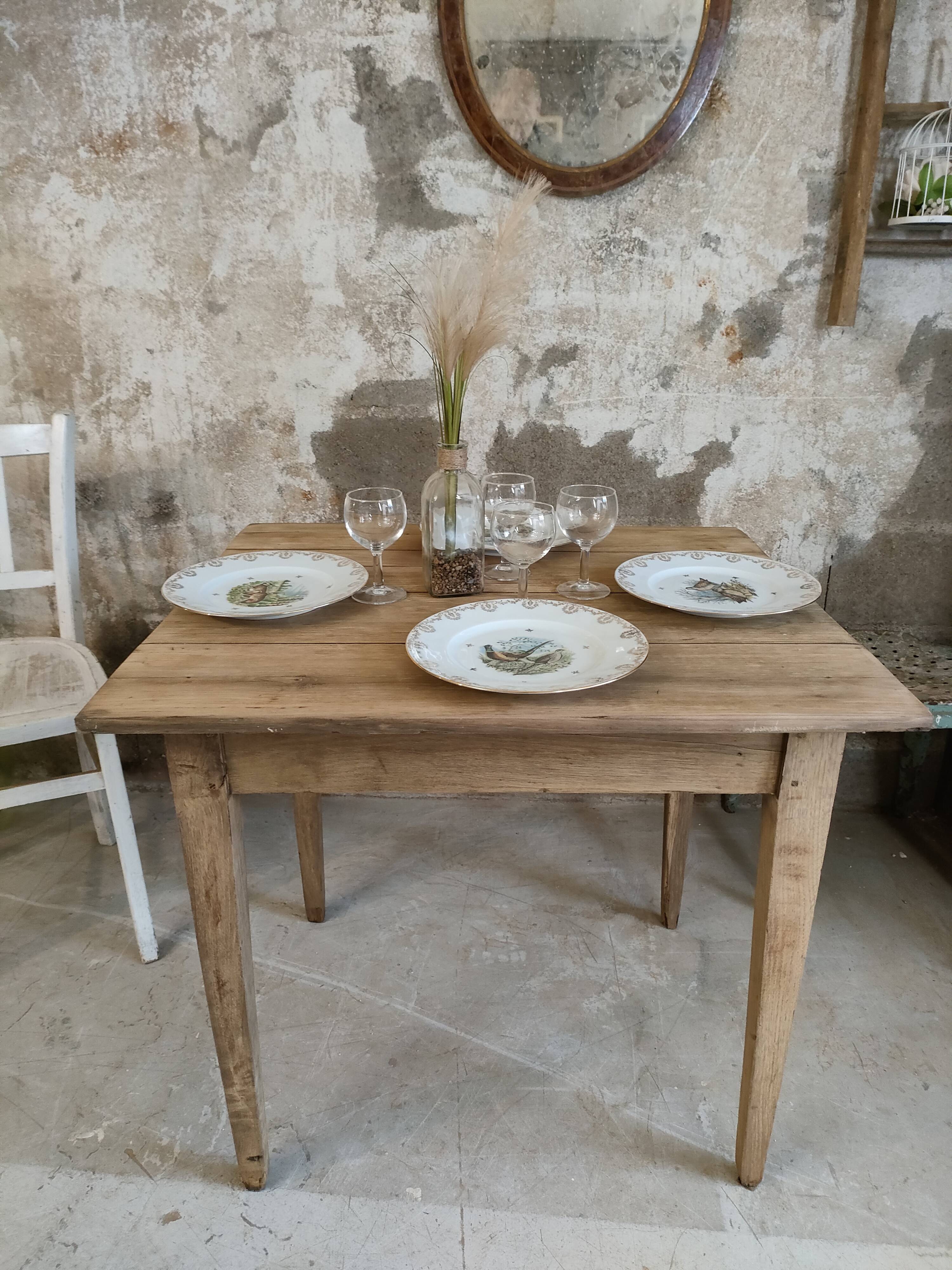 Farmhouse table