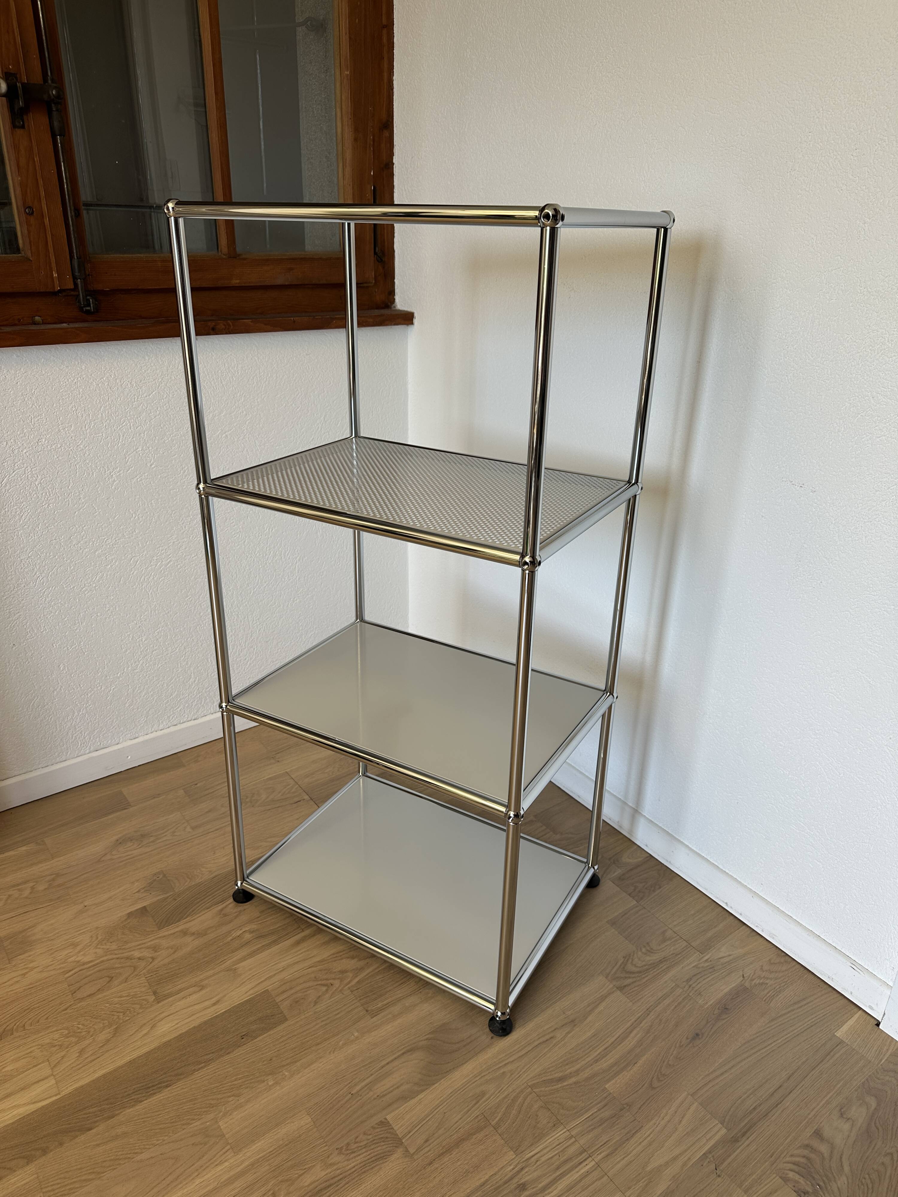 USM Haller Shelf in Light Grey