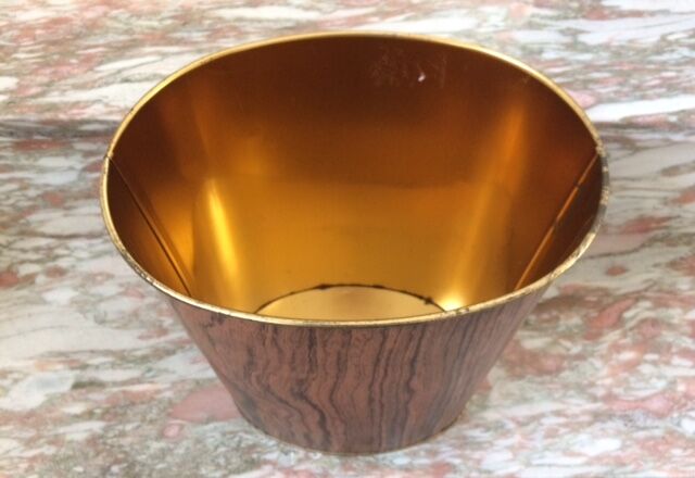 Massilly fake wood lacased paper basket