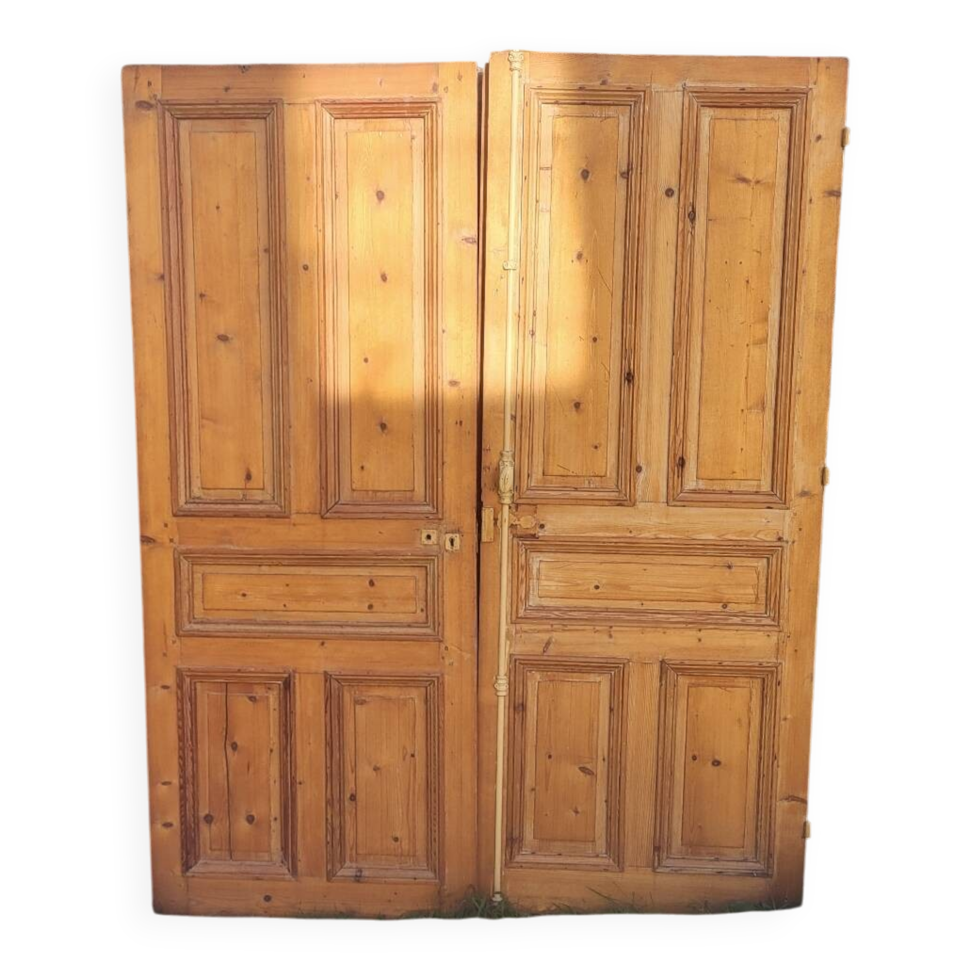 Antique double door in pitch pine