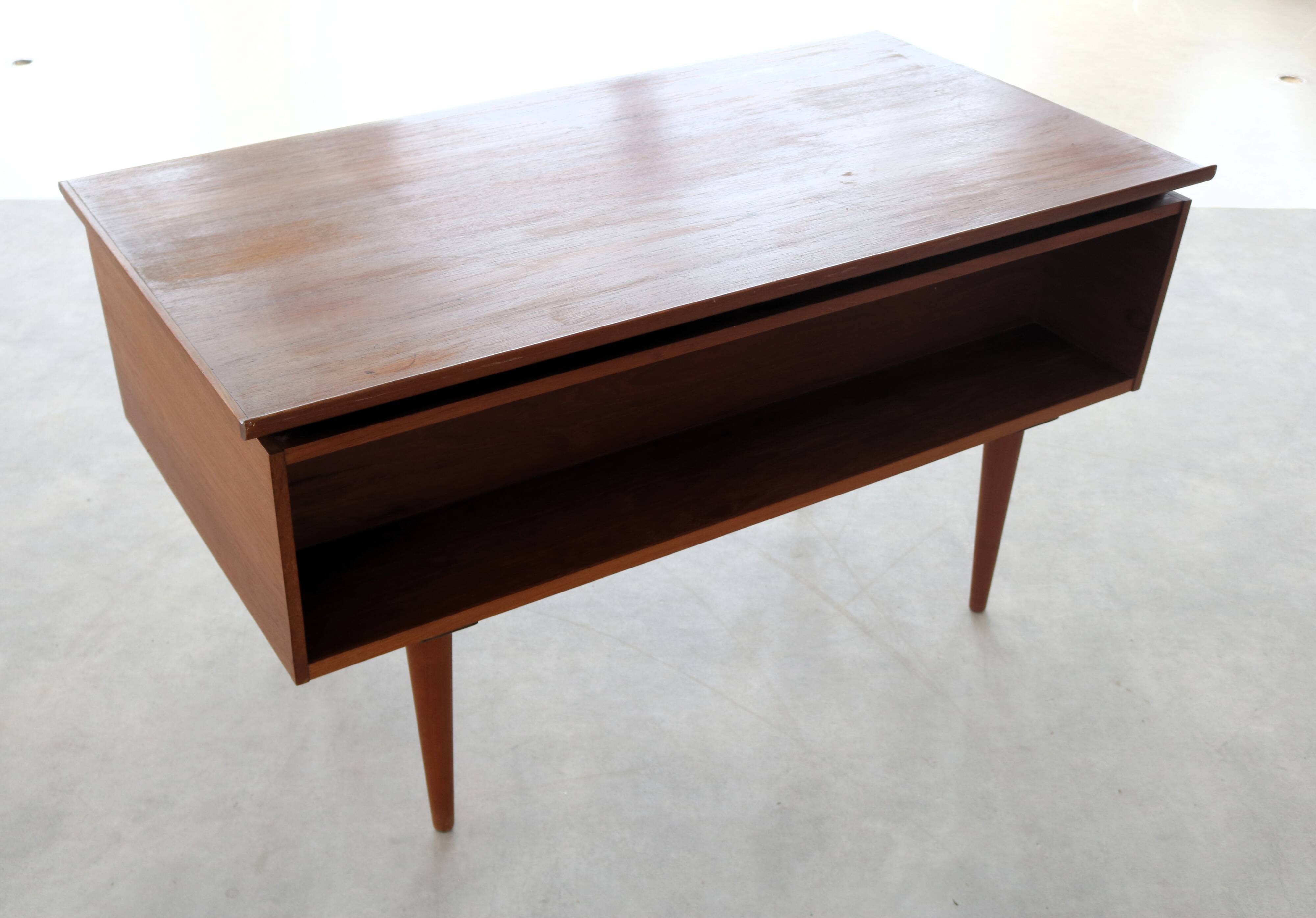 vintage desk | 1960s | teak | Danish