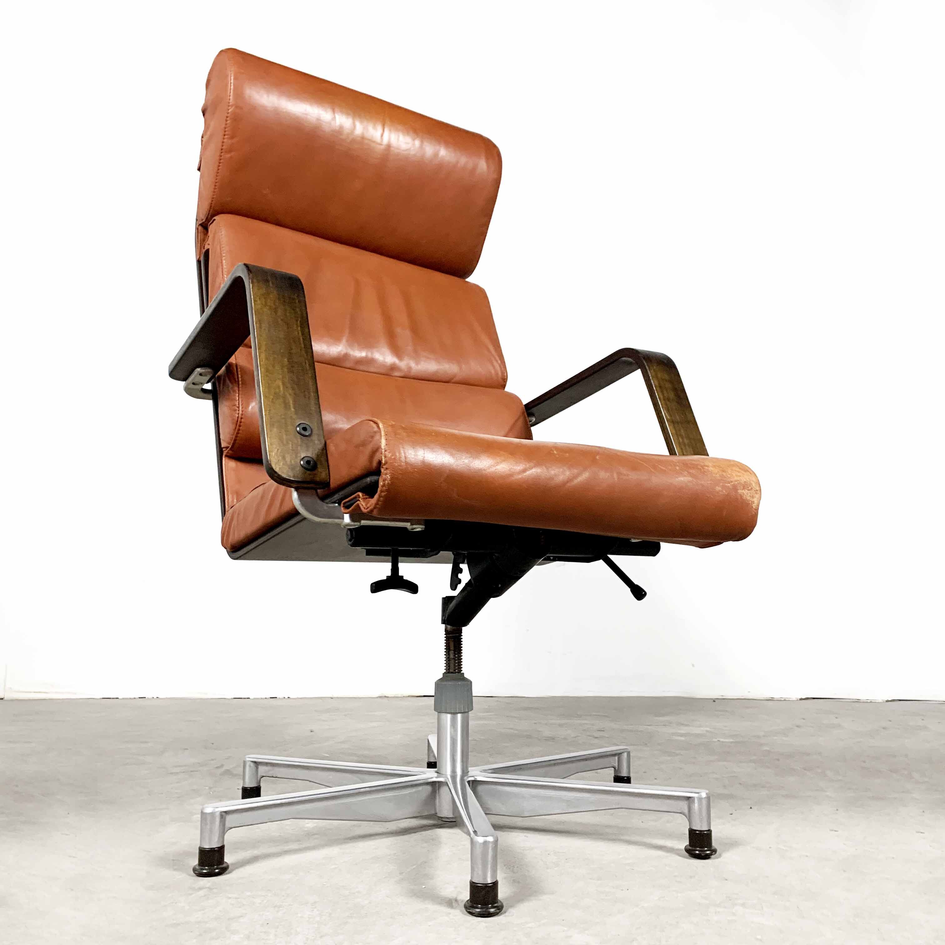 Finnish office chair by Yrjö Kukkapuro for Haimi, 1970