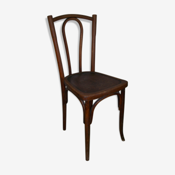 Curved wooden chair