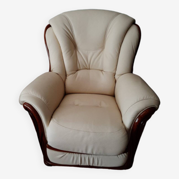 Lounge armchair