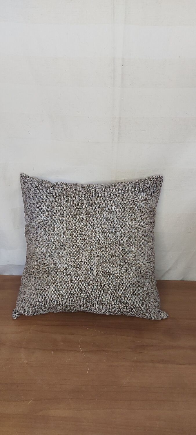 Mole mottled cushion