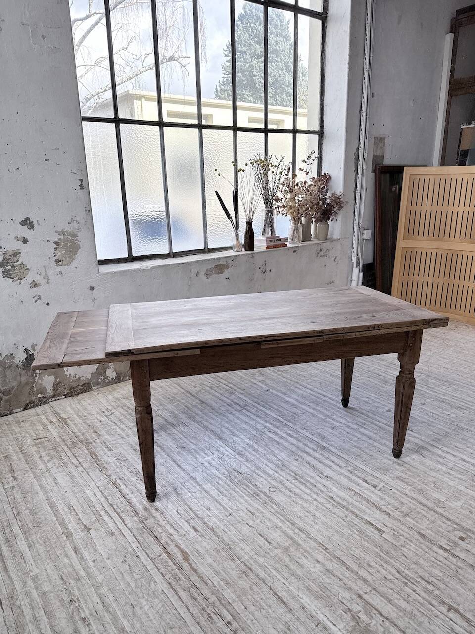 Solid oak farmhouse table with integrated extensions 1950
