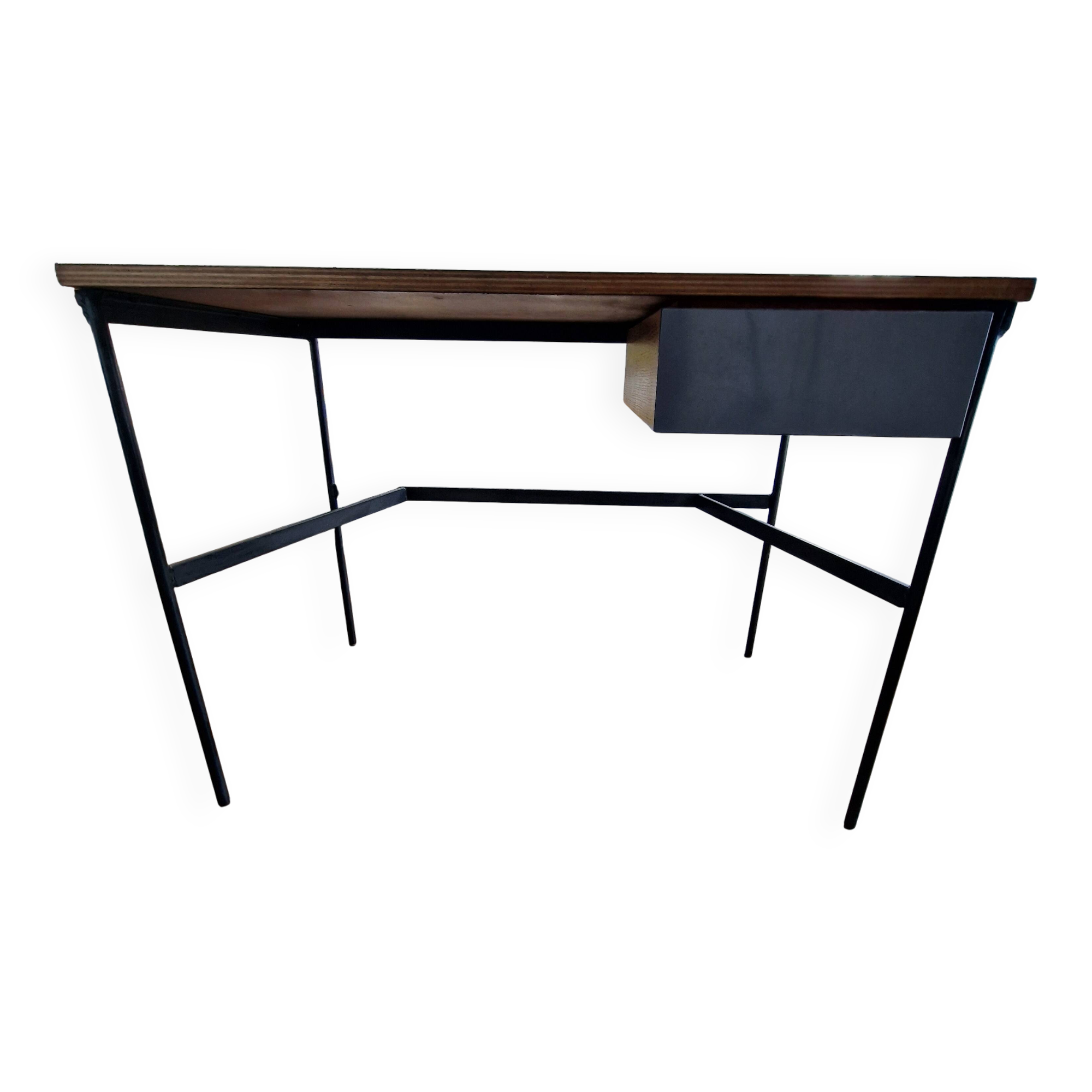 Desk assigned to Pierre Paulin 1960