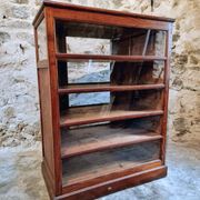 Antique shop display cabinet – Pine wood – 1920s/30s – On wheels