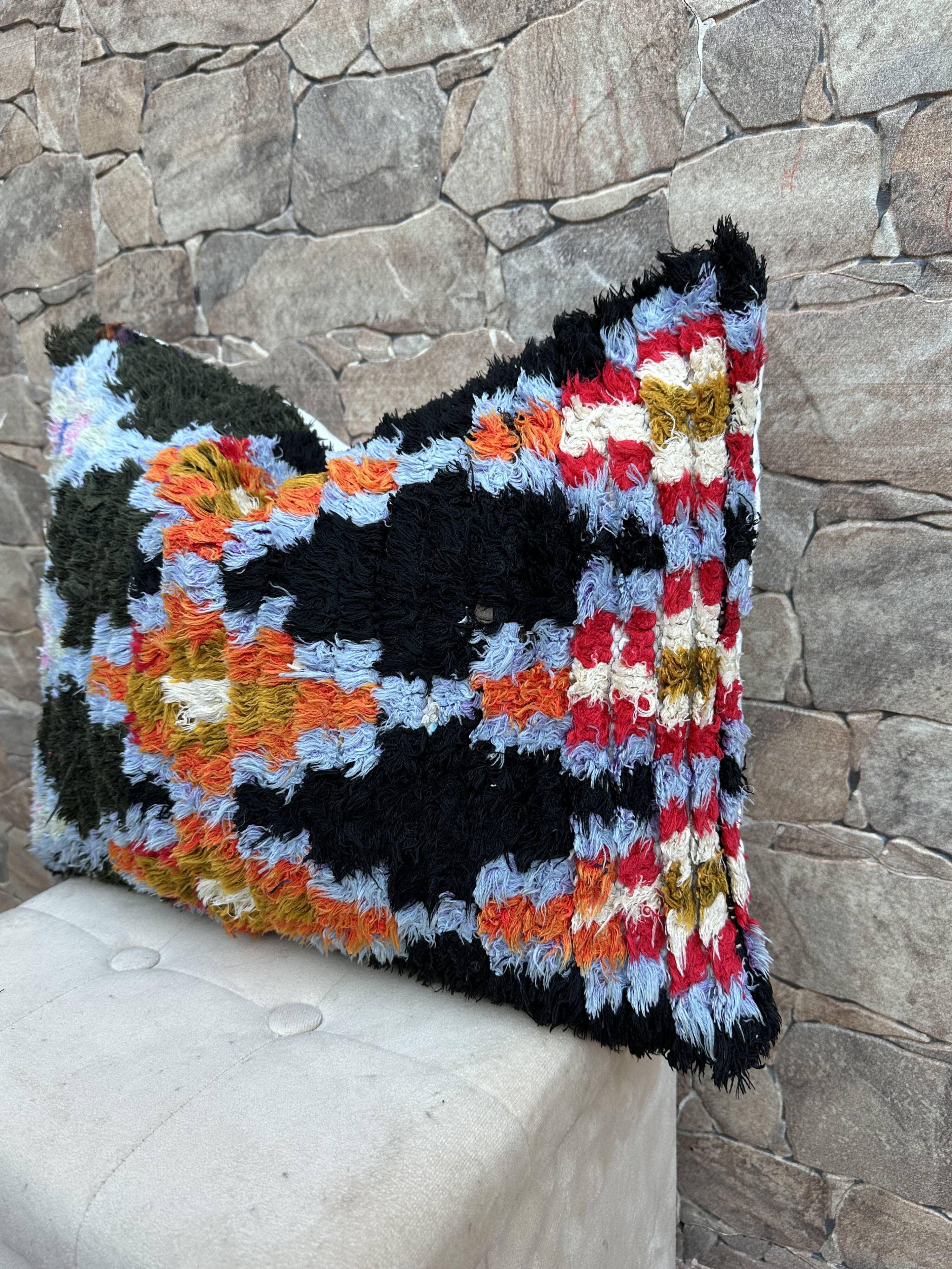 Beautiful vintage Berber Kilim cushion from Morocco