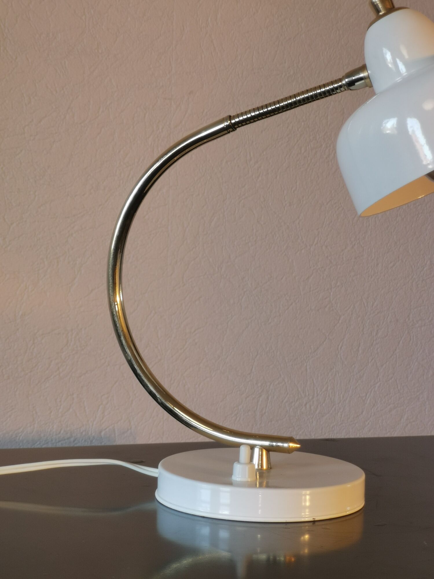 Curved lamp, brass and lacquered steel, 1960, France