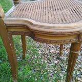 Paire de chaises cannees doré anciennes style louis xvi