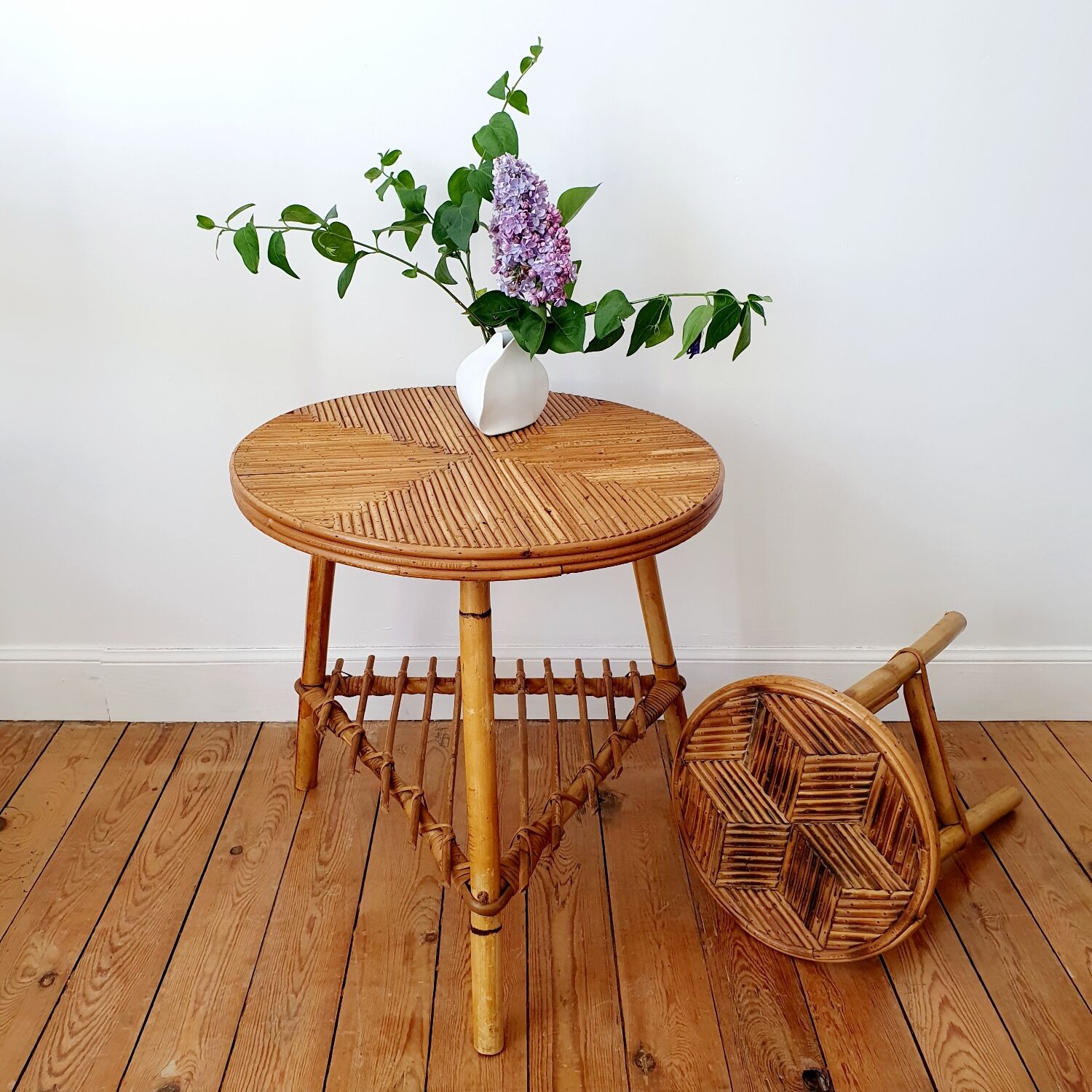 Round rattan marquetry coffee table