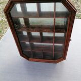 Wall display case for miniature with octagonal compartments
