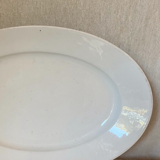 Grand Plat ovale en faïence blanche