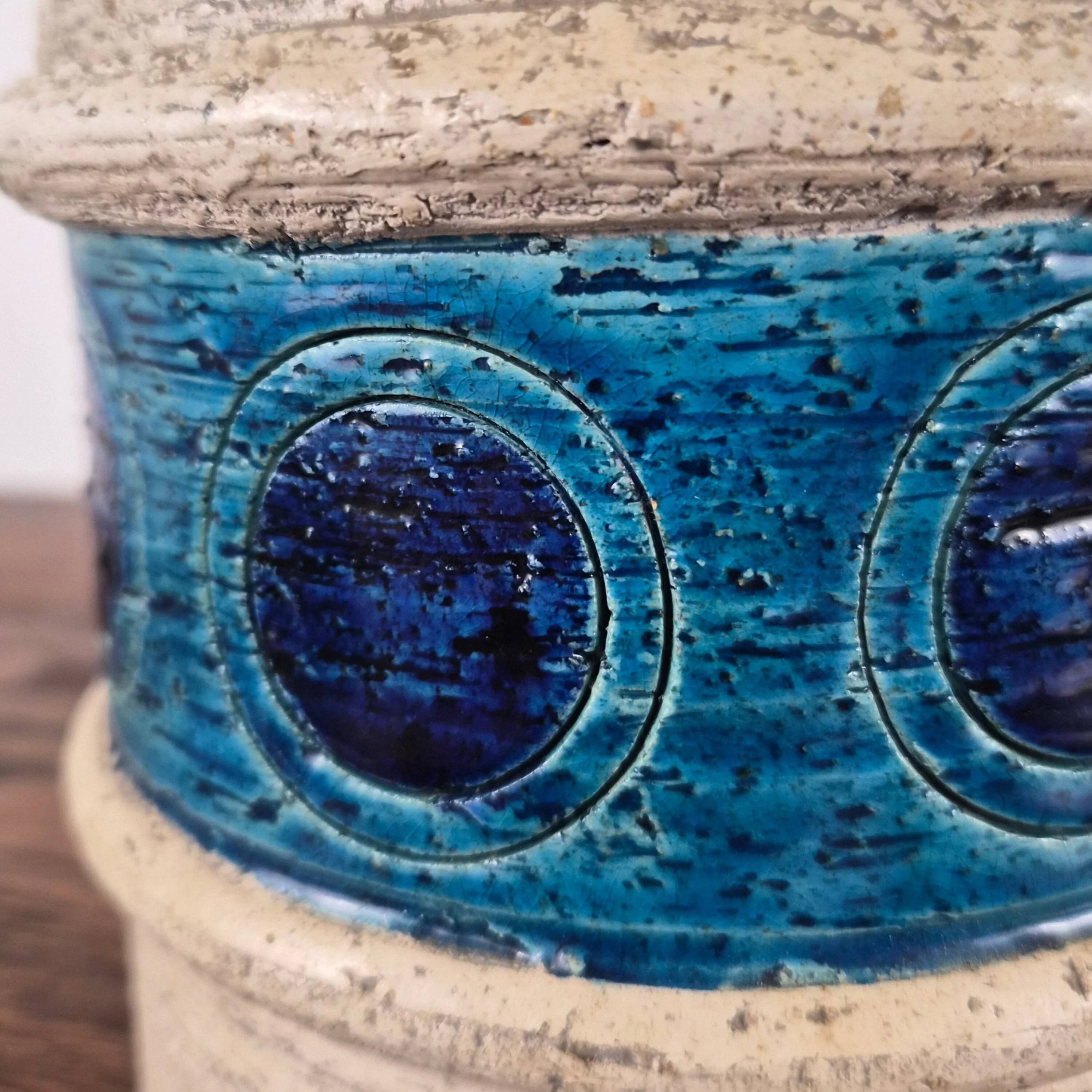 Lamp base with trifoglio decoration in ceramic by Aldo Londi for Bitossi, Italy, 1960.