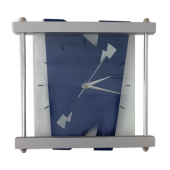 Blue clock 90